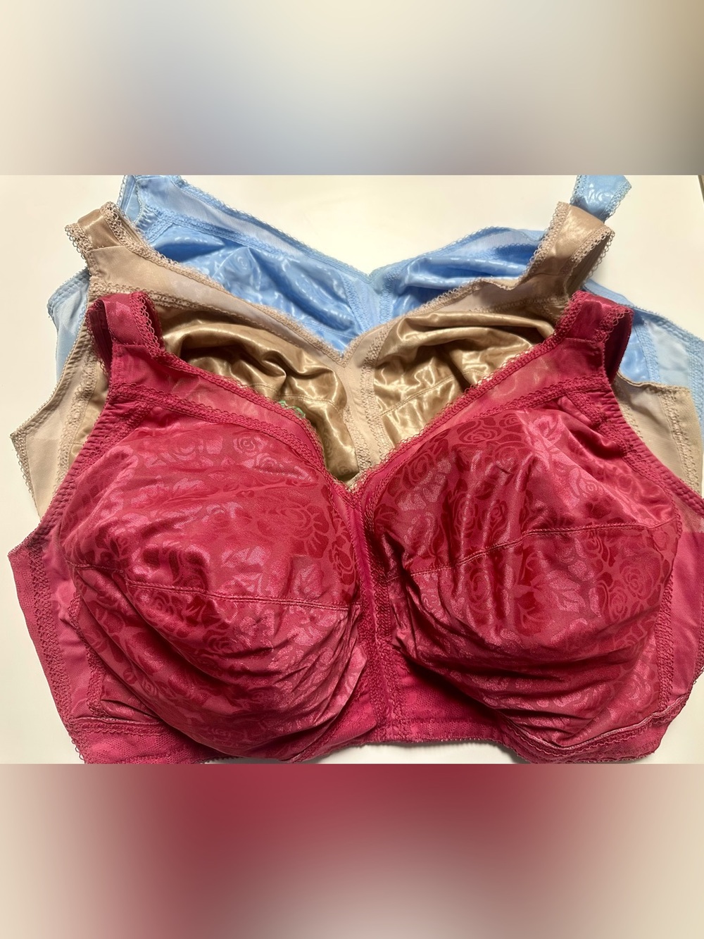 Playtex 18 Hour wireless bra bundle-46DDD